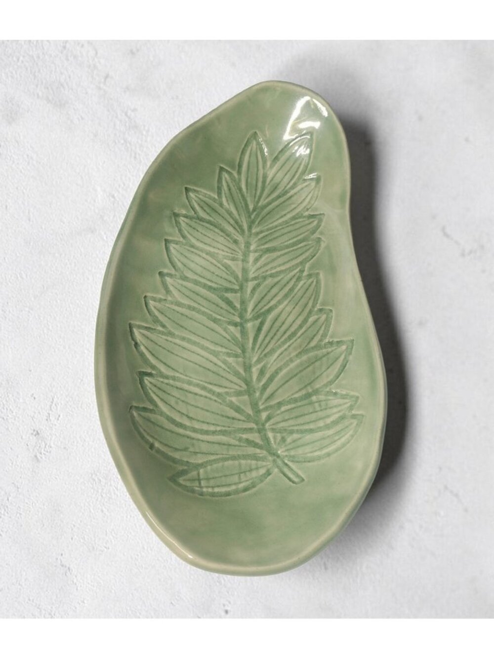 Studio Art Pottery Impressed Leaf Dish 9.5" Botanical Earthy Signed Diane Green